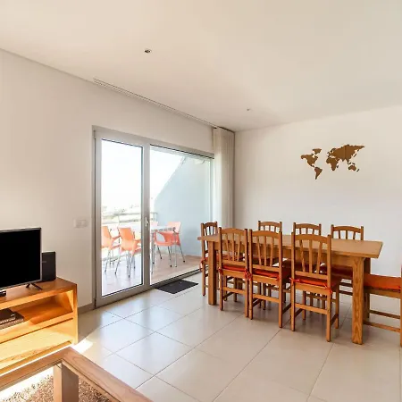 Beautiful With Pool And Views Of The Nazare Waves * Famalicão