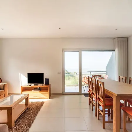 Beautiful With Pool And Views Of The Nazare Waves Hébergement de vacances