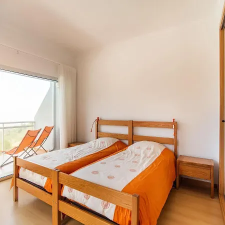 Beautiful With Pool And Views Of The Nazare Waves * Famalicão