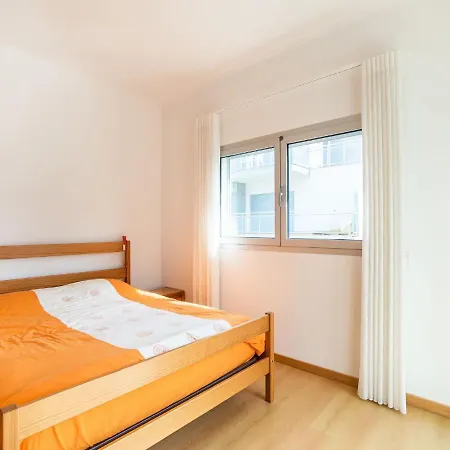 Hébergement de vacances Beautiful With Pool And Views Of The Nazare Waves Famalicão