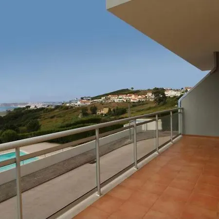 Hébergement de vacances Beautiful With Pool And Views Of The Nazare Waves Famalicão