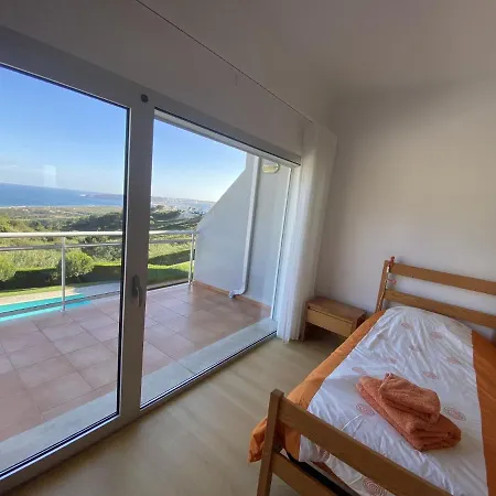 Beautiful With Pool And Views Of The Nazare Waves Hébergement de vacances
