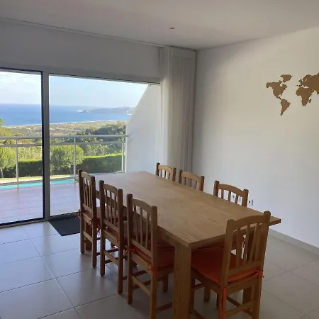 Beautiful With Pool And Views Of The Nazare Waves Hébergement de vacances *